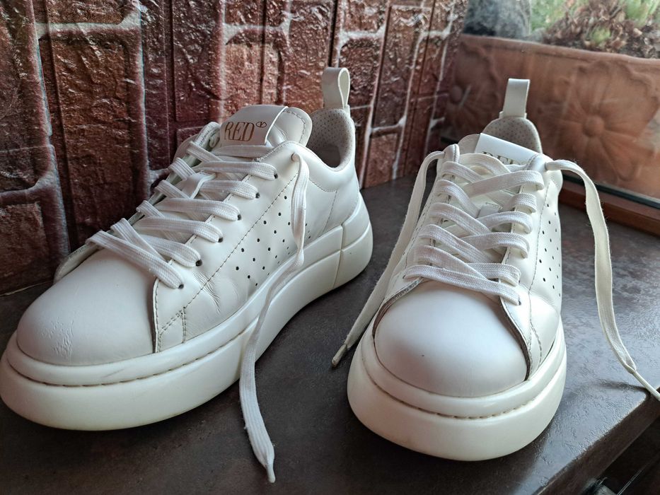 дамски маратонки,спортни обувки,кецове на платформа,сникърси,Valentino