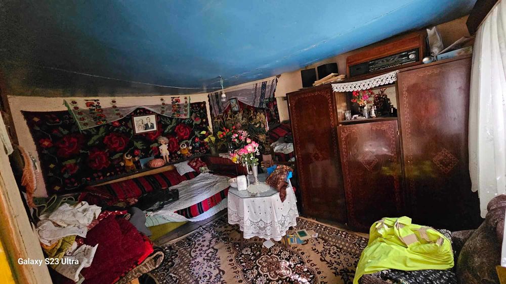 TEREN +casa batraneasca+livada la  20 KM DE SLATINA Olt