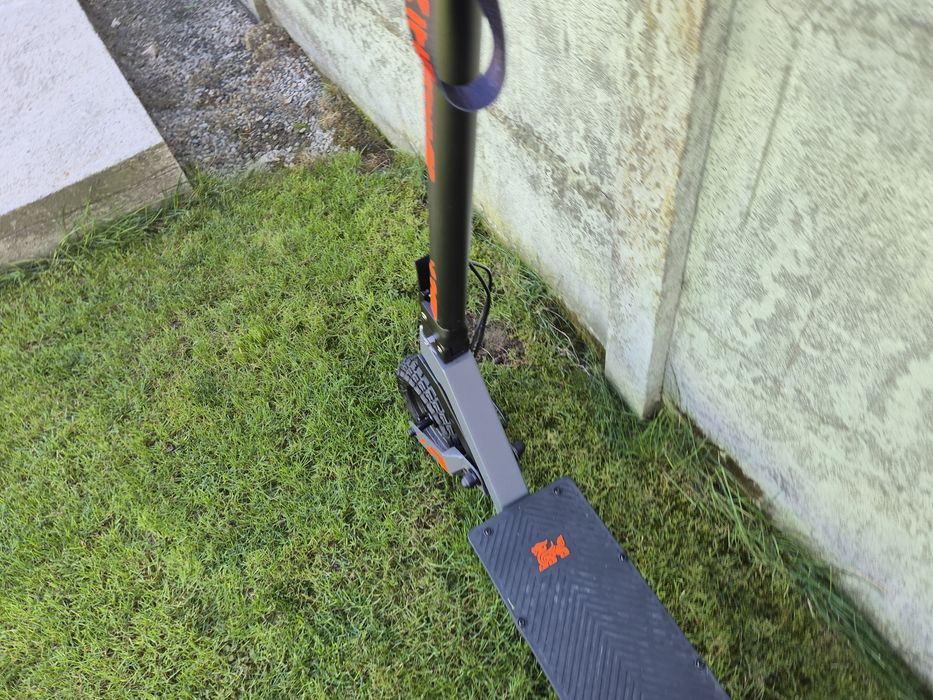 Trotineta electrica kukirin g2,aproape noua, cu garantie 3 ani