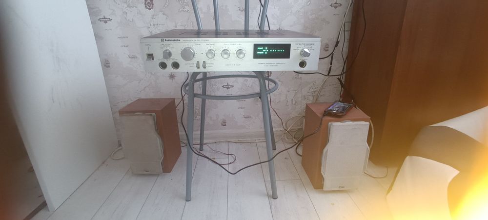 Продам усилитель радиотехника