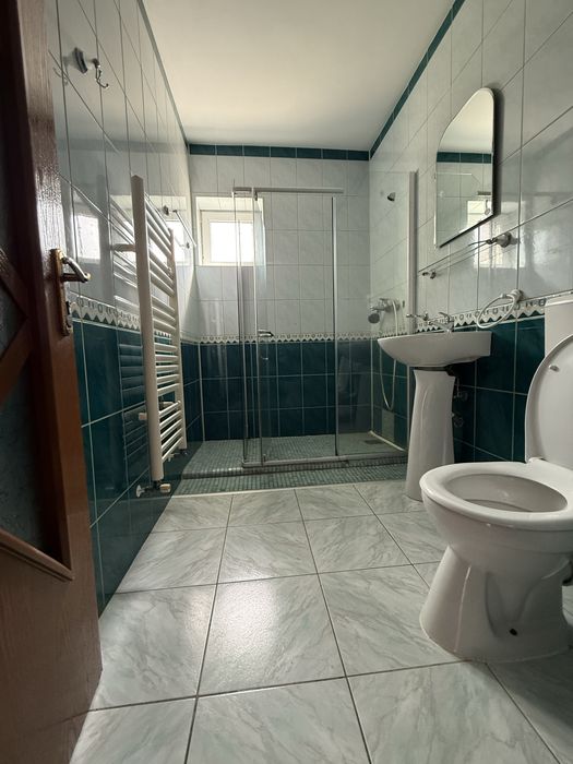 Apartament 2 camere de închiriat