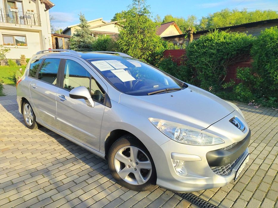 Peugeot 308 , 7 locuri
