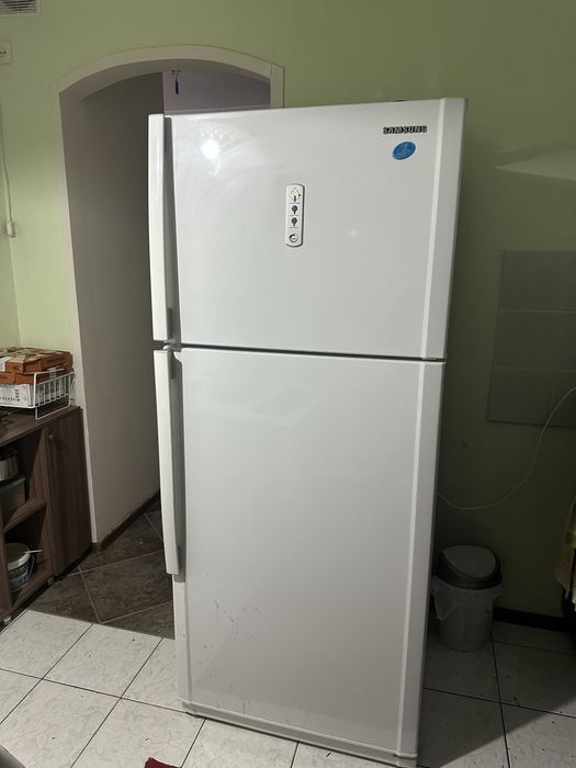 Продам холодильник samsung RT-53
