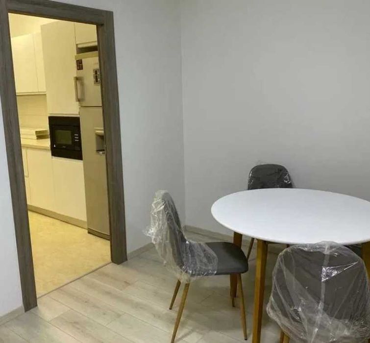 Дава се под наем Тристаен апартамент в Пловдив, Младежки Хълм - 85 кв.м за 316.2 € - Снимка #2