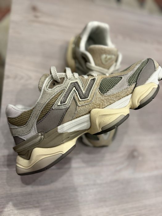 New Balance 9060