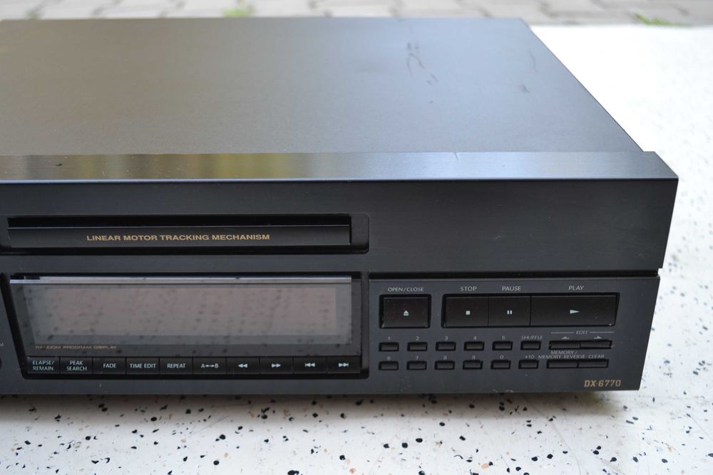 CD player Onkyo Integra DX 6770