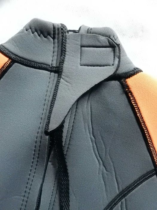 Costum scafandru neopren ProAqua Watersports Equipment; 10 ani.