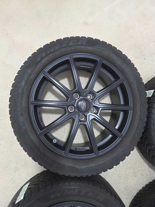 Jante 17 Ford Focus Kuga Puma Volvo V40 V60 215 50 17 Pirelli