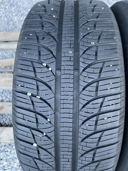 2бр 215/55/16 на 6мм с 23дот