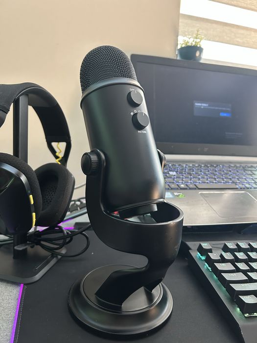 Logitech Blue Yeti микрофон, подкаст, гейминг,стрийм