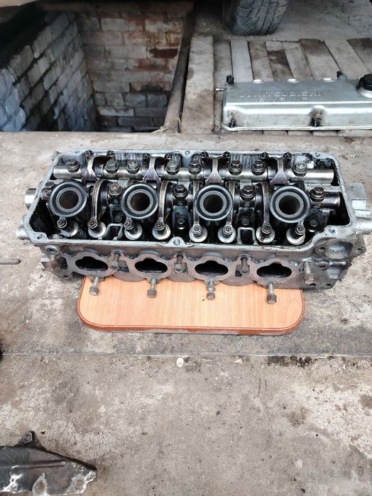 Двигатель Мицубиси 4G93 в разбор.