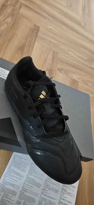 Ghete fotbal Addidas Predator 43 1/3