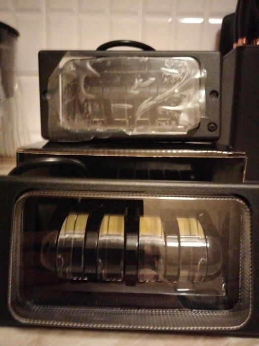 Продам фары со светотеневой границей