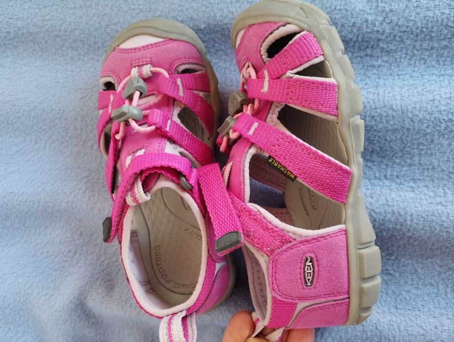 Обувки Keen и Crocs номер 29.