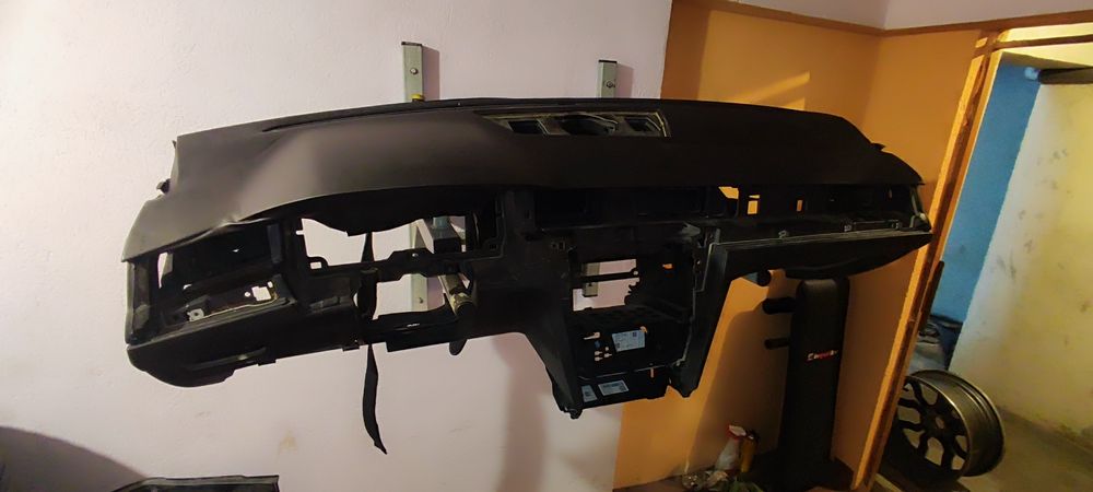 Табло за Passat b8