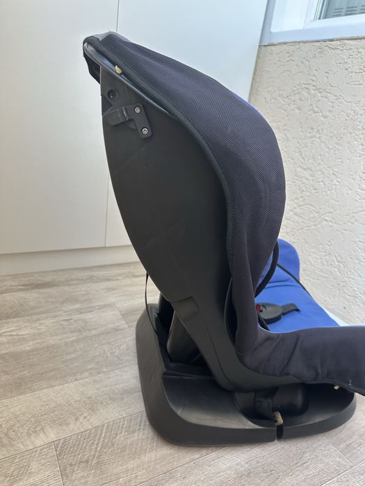 Продам автокресло детское