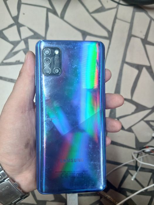 Продам Samsung A31