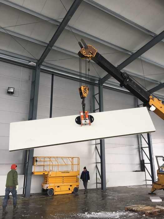 Inchiriere vanzare ventuza sticla sau panouri sandwich