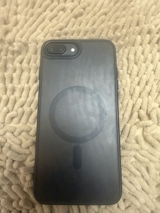 Продам Iphone 7 plus