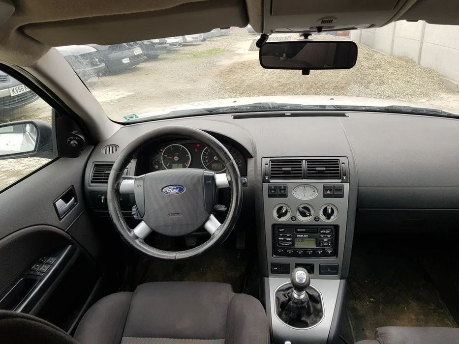 dezmembram ford mondeo mk3 break 2.0 tddi
