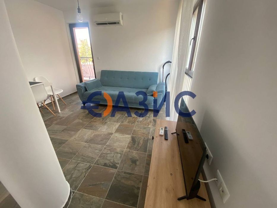 Продава се Двустаен апартамент в к.к. Елените - 65 кв.м за 487 €/кв.м - Снимка #1