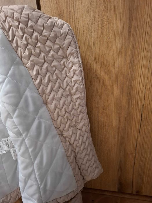 Дамско яке на марката Lucy