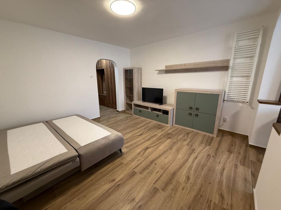 Închiriez apartament 1 cameră, proaspăt renovat | Rogerius – Aluminei