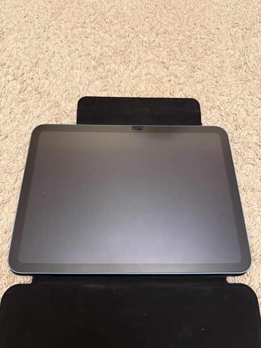 Vand Apple iPad 10 64GB 2022 cu Garantie