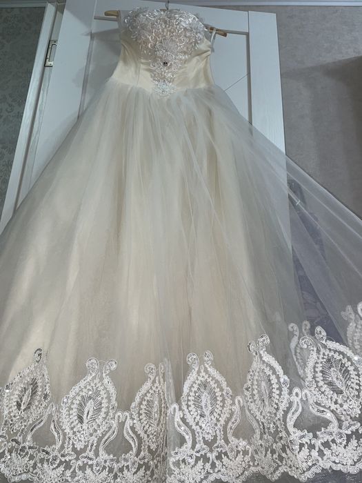 Свабедное платье