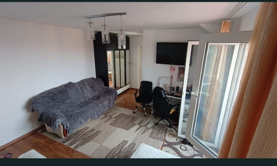 Vând apartament 2 camere