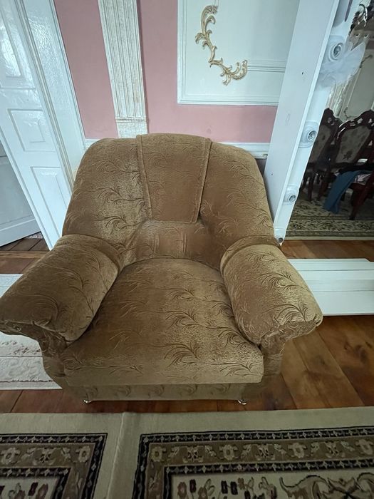 Диван и кресло качества норма