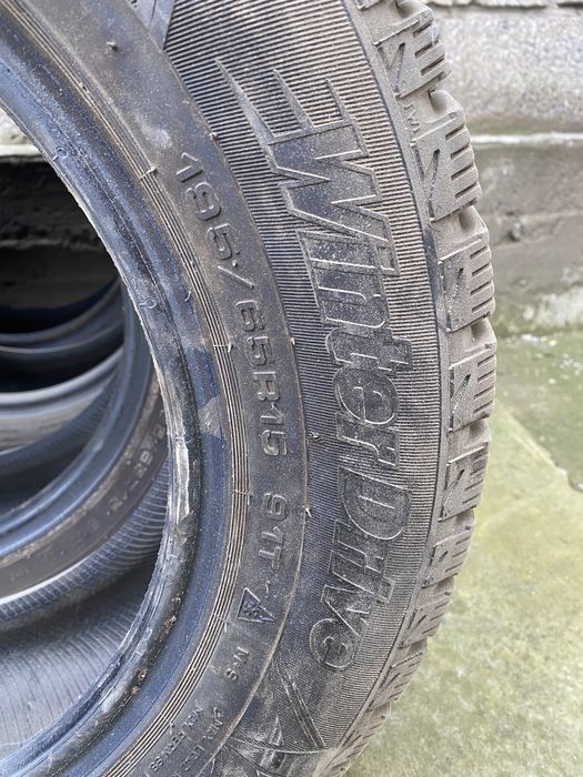 Продается шины 15/60/215 размер