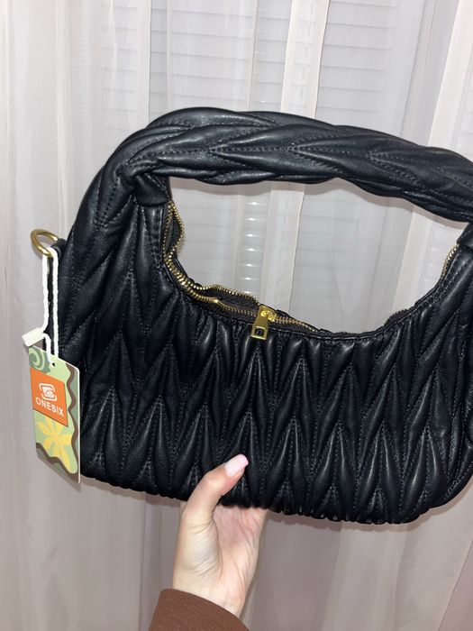 Много хубави чантички