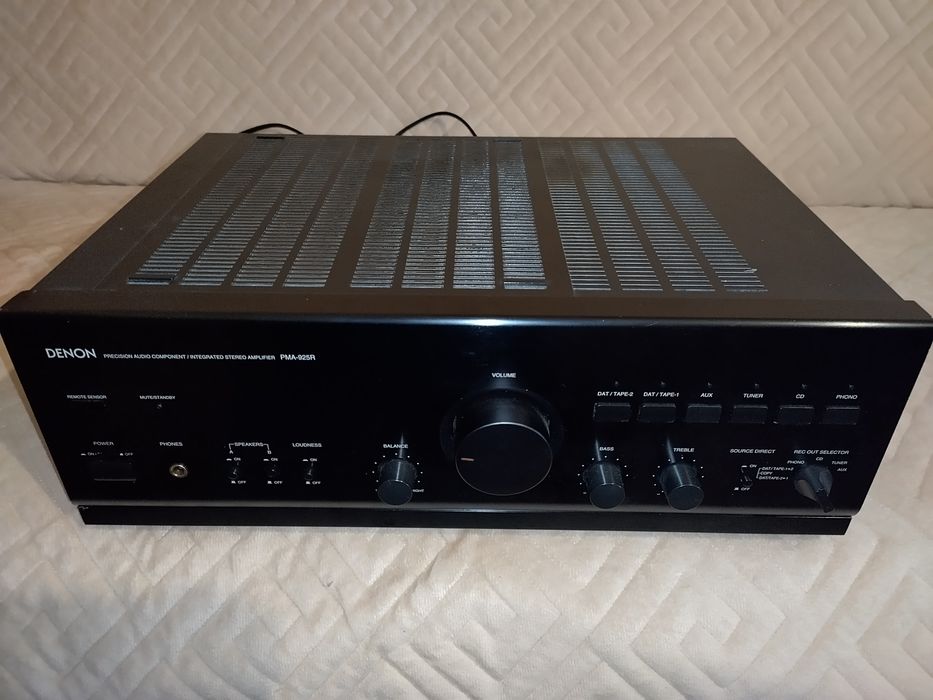 REZERVAT!! Vand amplificator Denon PMA 925R !Defect!