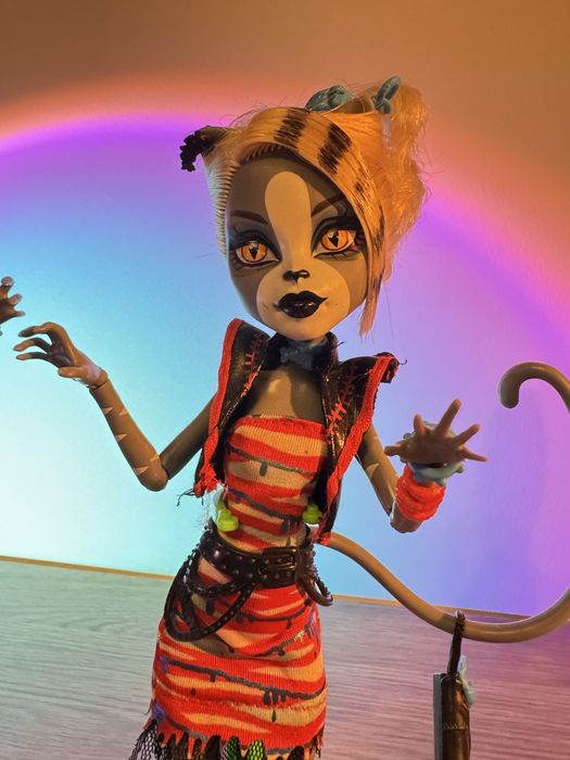 Papusi Monster High Meowlody si Purrsephone stare foarte buna