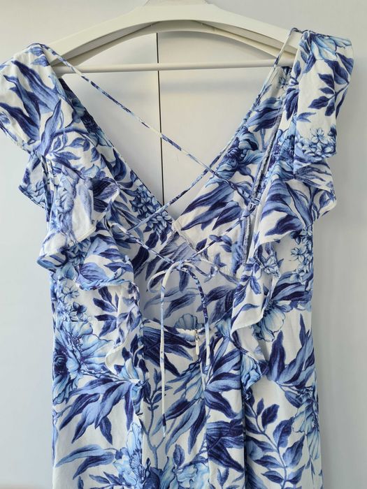 Rochie cu volane din mix de in H&M