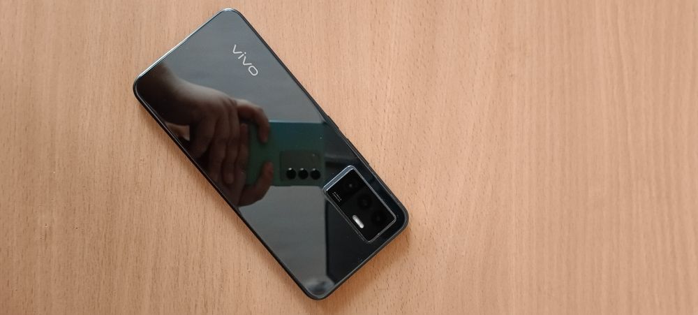 Продам Vivo v23e