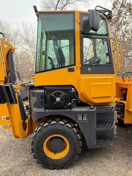 Погрузчик-Экскаватор  ATLAS-2CX