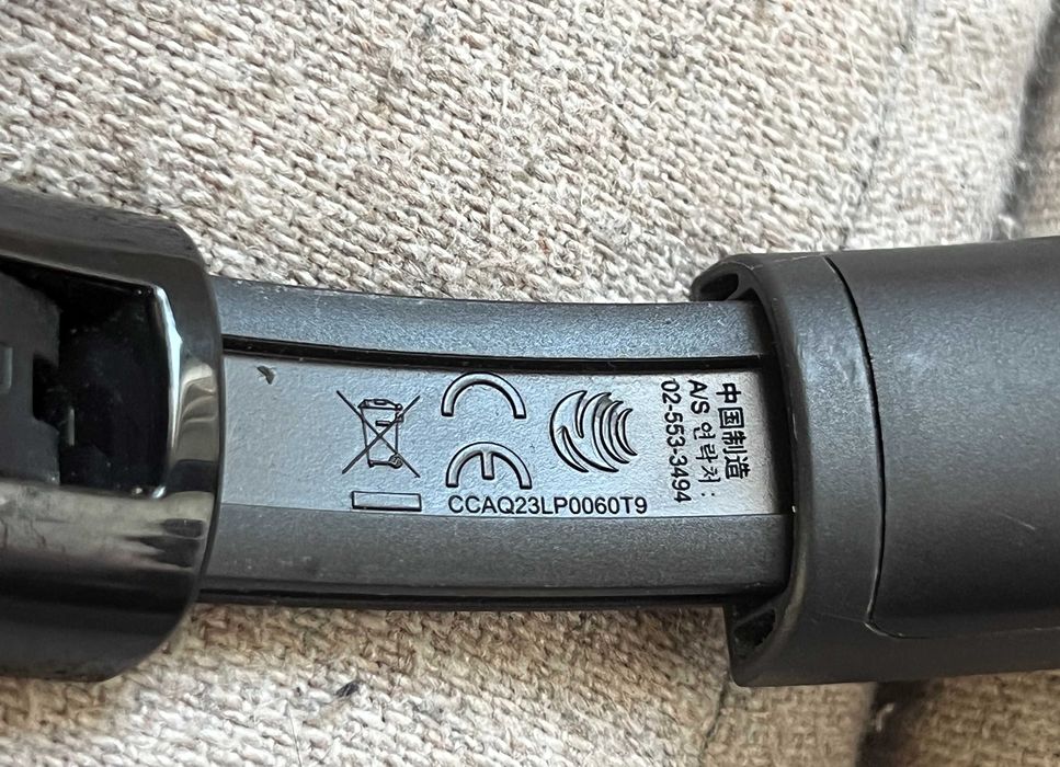 Casti Bluetooth JBL Tune 720BT defecte buton pornire