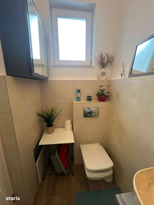 Casa singur in curte zona horea