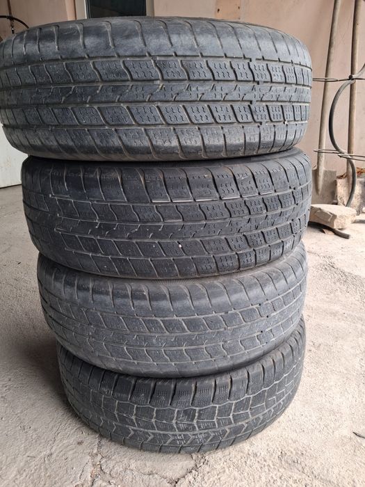 Продам шины б.у.
