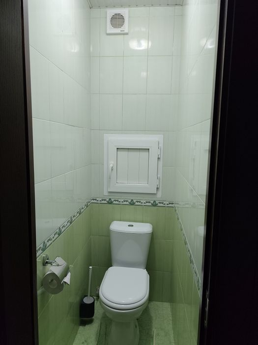 Продаётся 4 комнатная кв Французская постройка (м/в 40-пабеда кв-1 )