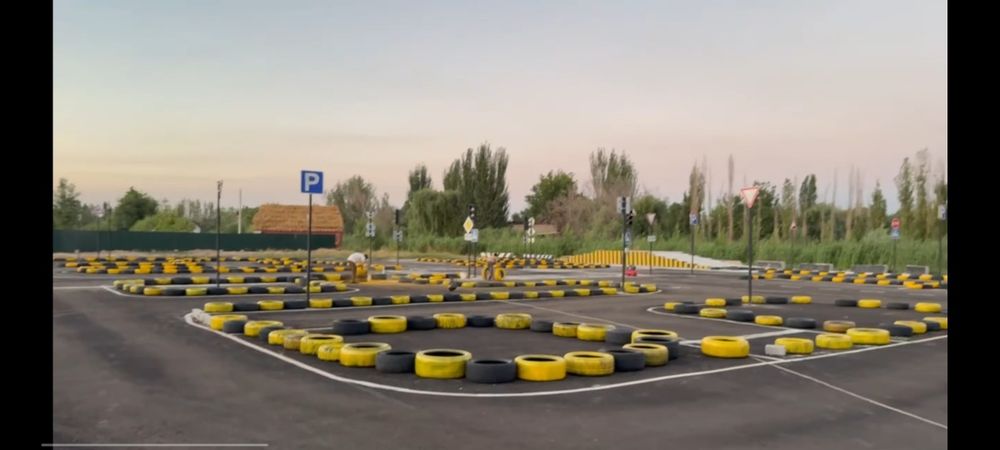 Avtodromda va ko'chada vajdeniya Avtoinstruktor