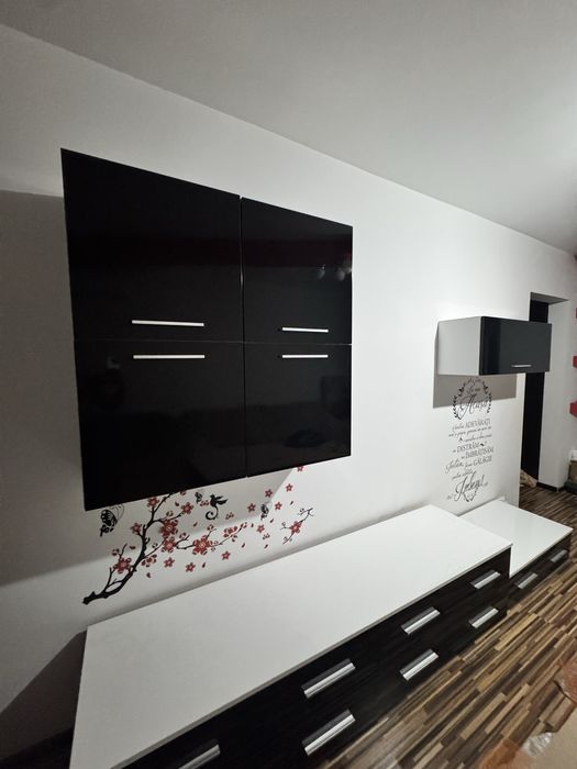 Mobila sufragerie MDF  culoare negru cu alb