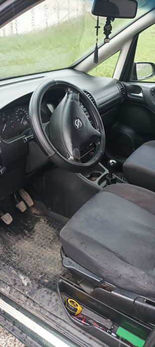 Opel Zafira benzina
