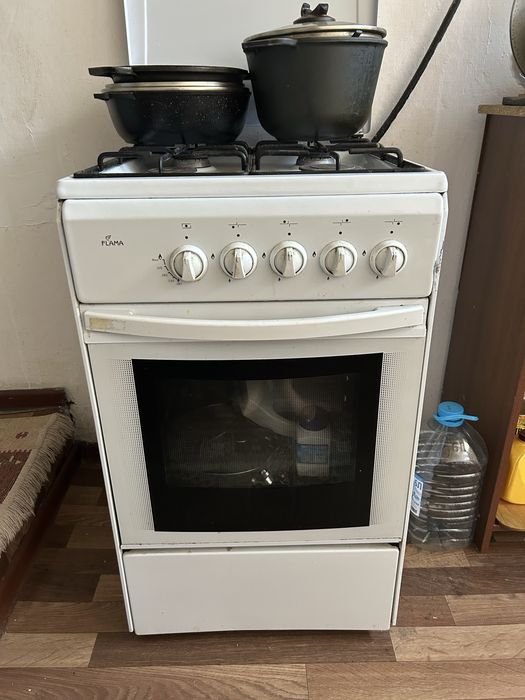 Холодильник и газ плита
