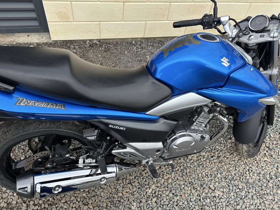 Suzuki Inazuma GW 250 2016
