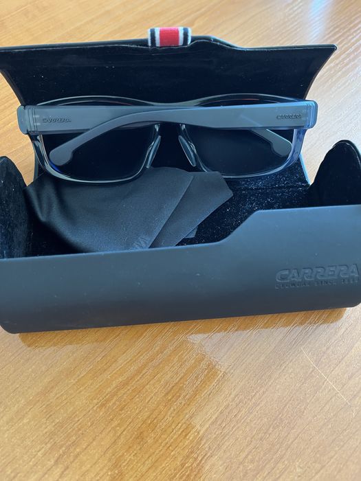 Слънчеви очила Carrera