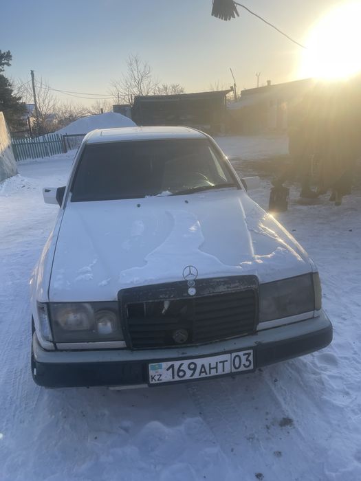 Мерседес бенс 124
