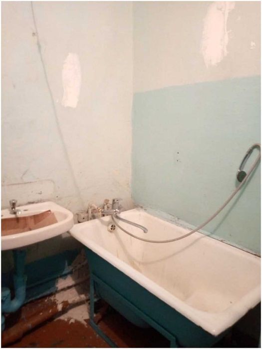 квартира  2/1 /4  Чирчик Аранча остановка  Лесосклад